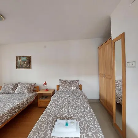 Apartment Aparmani Lepenac Na Obali Dunava Apartments Danube Waterfront Donji Milanovac